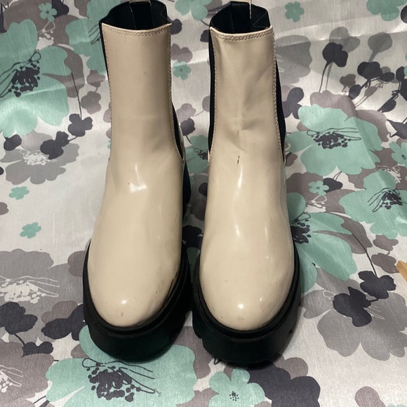 Open Edit boots SZ 7.5 - Picture 1 of 8